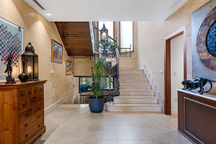 Image No.22-5 Bed Villa for sale