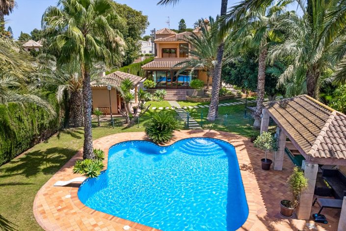 Image No.45-5 Bed Villa for sale