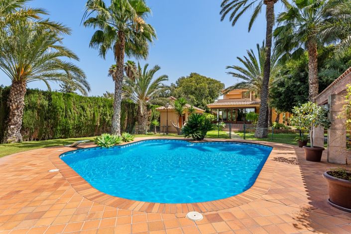 Image No.47-5 Bed Villa for sale