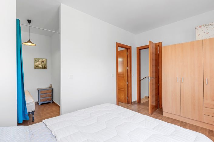 Image No.20-5 Bed Villa for sale