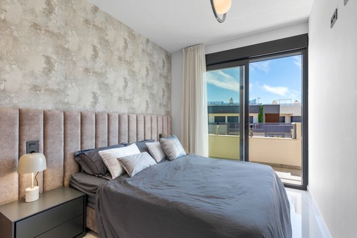 Image No.20-3 Bed Penthouse for sale
