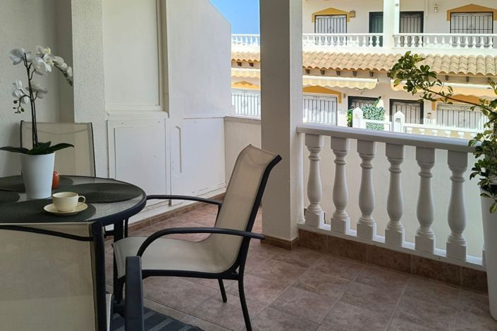 Image No.19-3 Bed Townhouse for sale