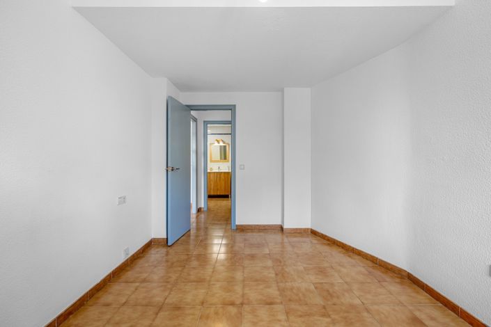 Image No.17-1 Bed Apartment for sale