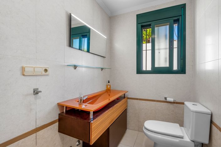 Image No.16-4 Bed Villa for sale