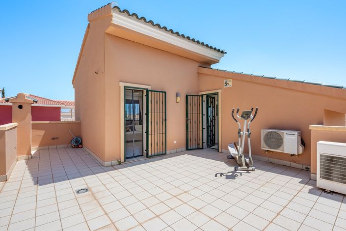 Image No.48-4 Bed Villa for sale