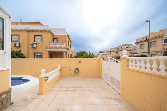 Image No.34-3 Bed Quad for sale