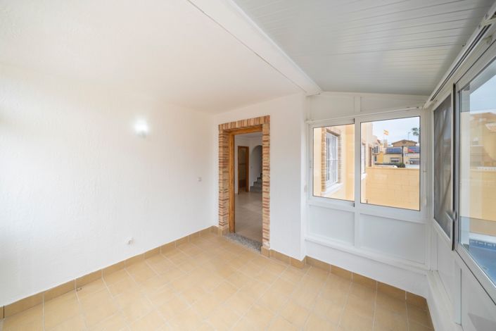 Image No.4-3 Bed Quad for sale