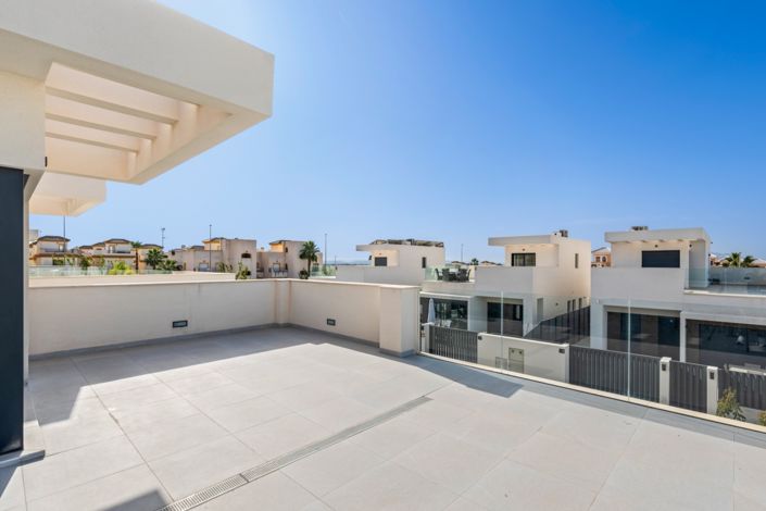 Image No.23-3 Bed Semi-Detached for sale