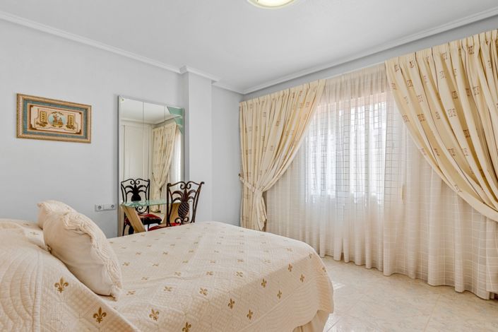 Image No.29-7 Bed Villa for sale