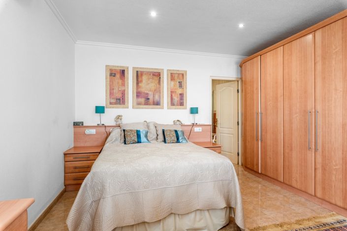 Image No.45-7 Bed Villa for sale