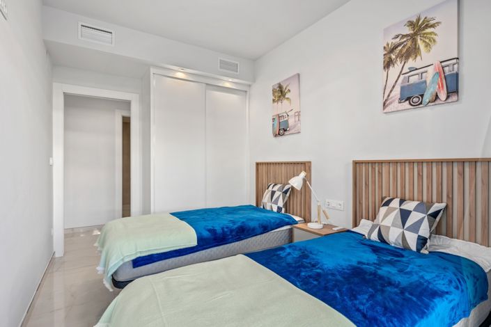 Image No.18-3 Bed Apartment for sale