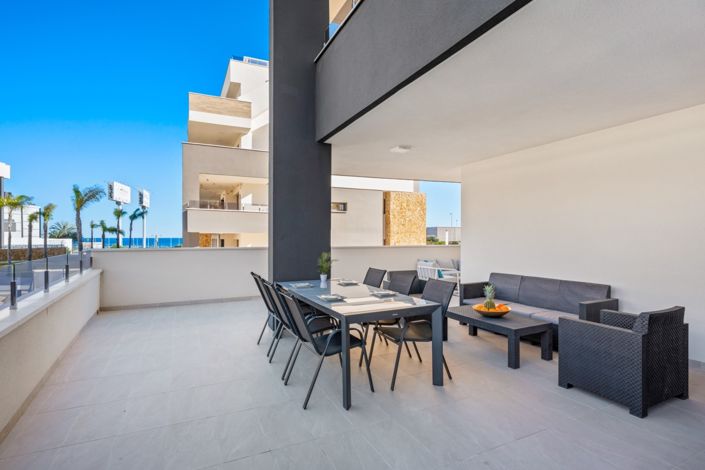 Image No.25-3 Bed Apartment for sale