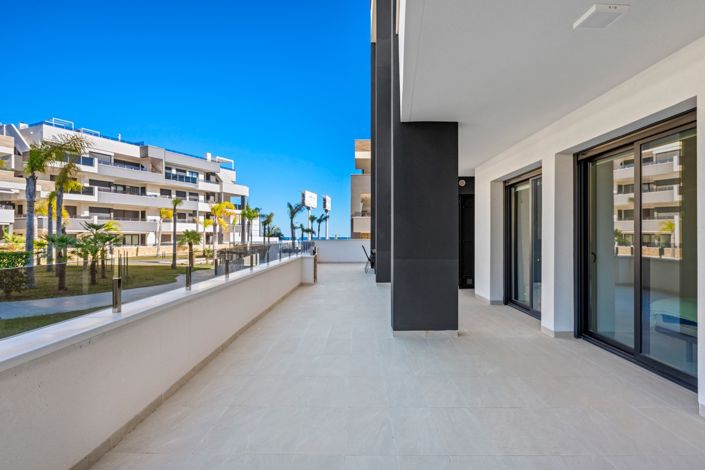 Image No.28-3 Bed Apartment for sale