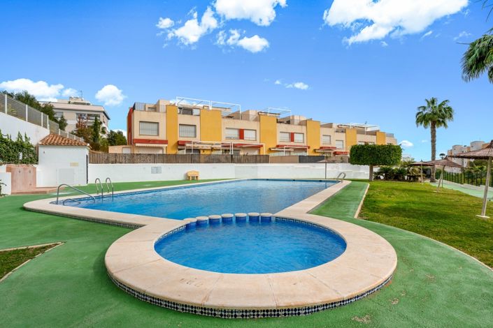 Image No.33-3 Bed Property for sale