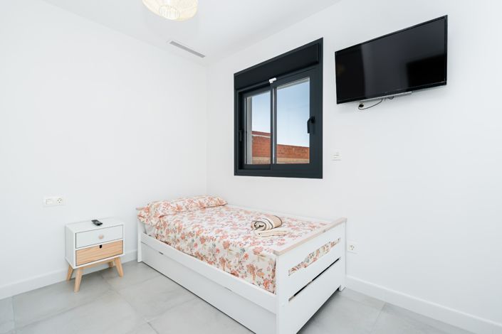 Image No.20-3 Bed Villa for sale