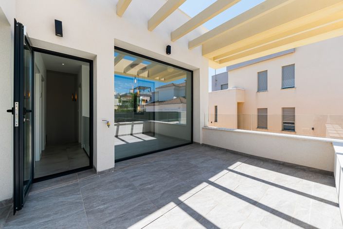 Image No.26-3 Bed Villa for sale
