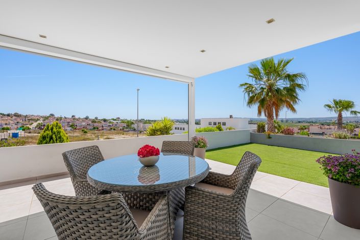 Image No.29-3 Bed Villa for sale