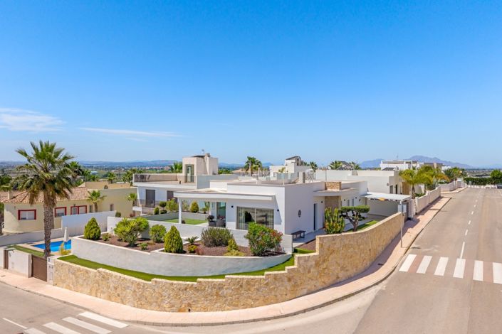 Image No.44-3 Bed Villa for sale