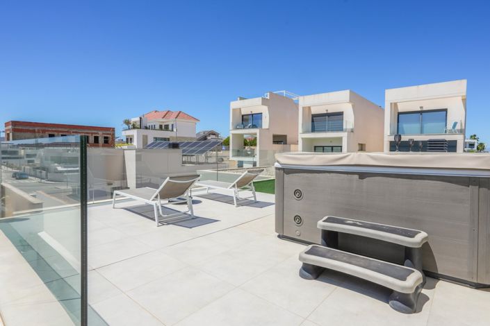 Image No.45-4 Bed Villa for sale