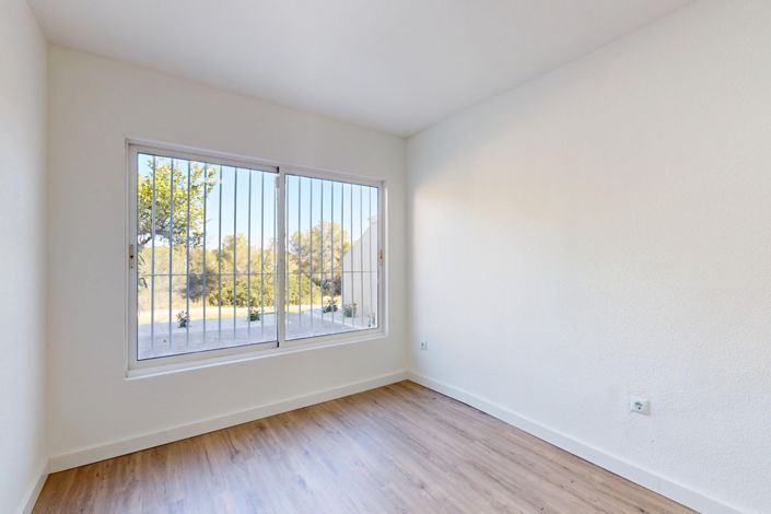 Image No.14-2 Bed Bungalow for sale