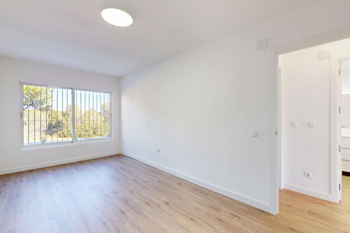Image No.15-2 Bed Bungalow for sale