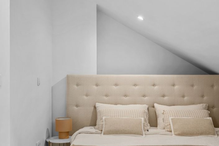 Image No.37-4 Bed Townhouse for sale