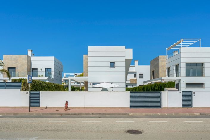 Image No.40-3 Bed Villa for sale