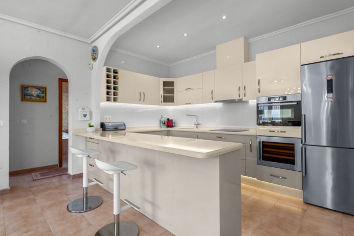Image No.8-2 Bed Villa for sale