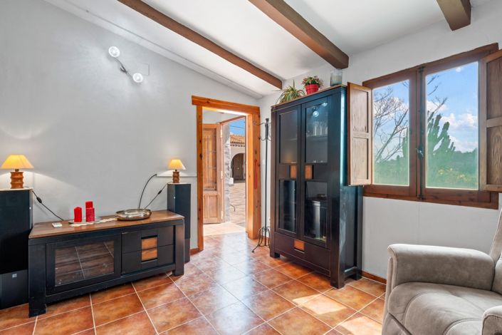 Image No.36-4 Bed Property for sale