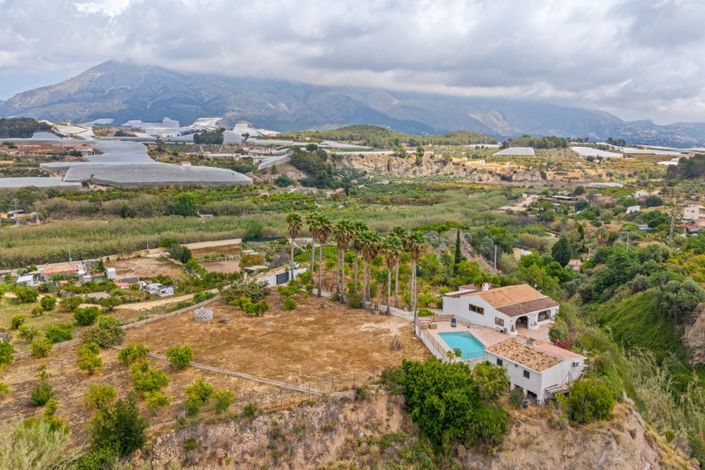 Image No.48-4 Bed Property for sale