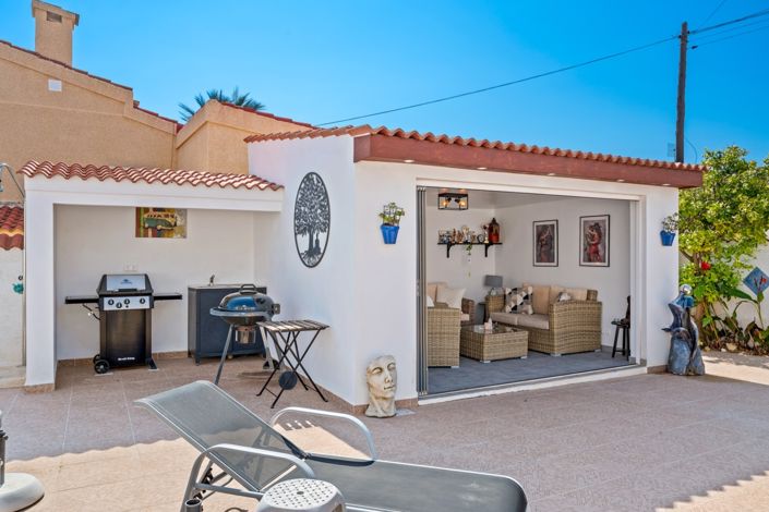 Image No.26-3 Bed Villa for sale