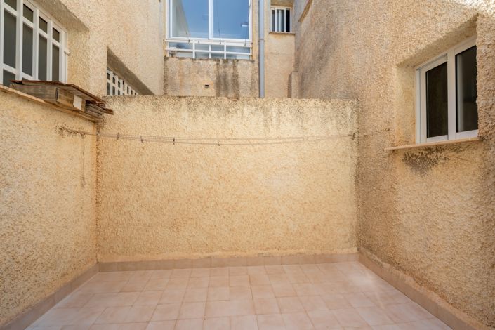 Image No.11-3 Bed Apartment for sale
