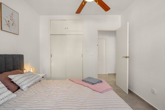 Image No.17-3 Bed Apartment for sale