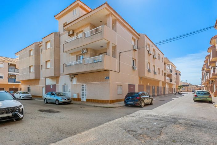 Image No.28-3 Bed Apartment for sale