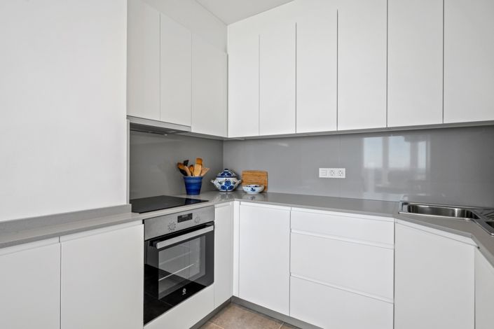 Image No.13-2 Bed Apartment for sale