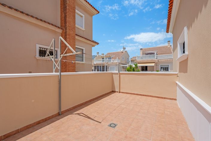 Image No.35-4 Bed Villa for sale