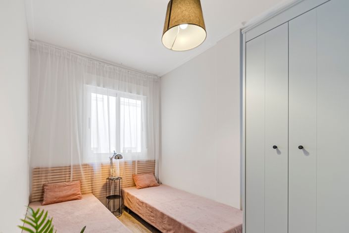 Image No.14-3 Bed Townhouse for sale