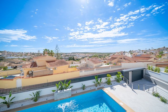 Image No.41-4 Bed Villa for sale