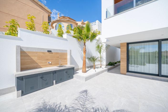 Image No.5-4 Bed Villa for sale