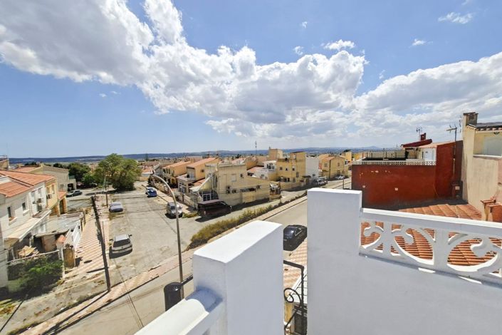 Image No.15-1 Bed Townhouse for sale