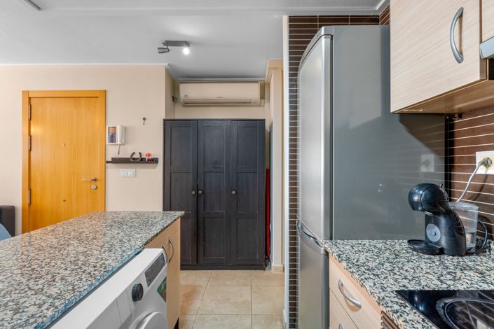 Image No.9-2 Bed Flat for sale