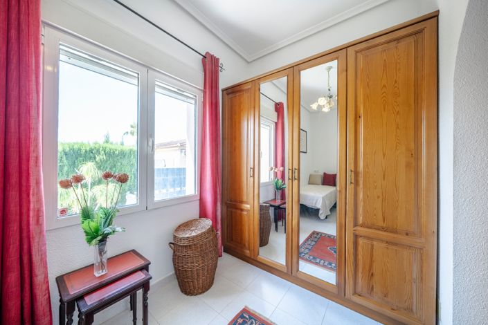 Image No.22-3 Bed Villa for sale