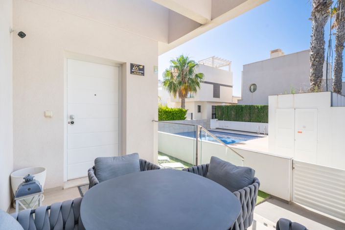 Image No.36-3 Bed Villa for sale