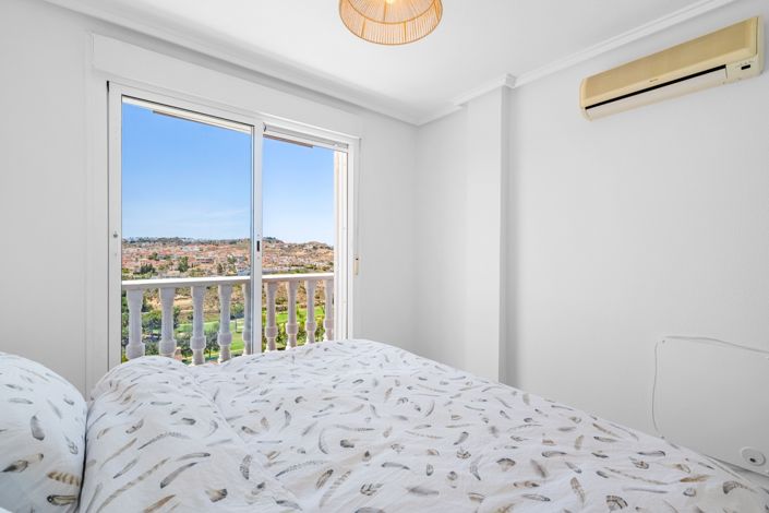 Image No.19-3 Bed Semi-Detached for sale