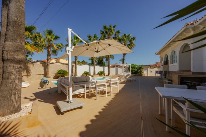 Image No.17-5 Bed Villa for sale