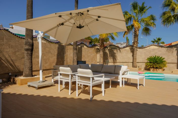 Image No.18-5 Bed Villa for sale