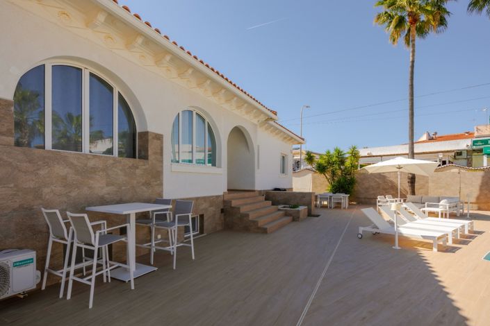 Image No.21-5 Bed Villa for sale