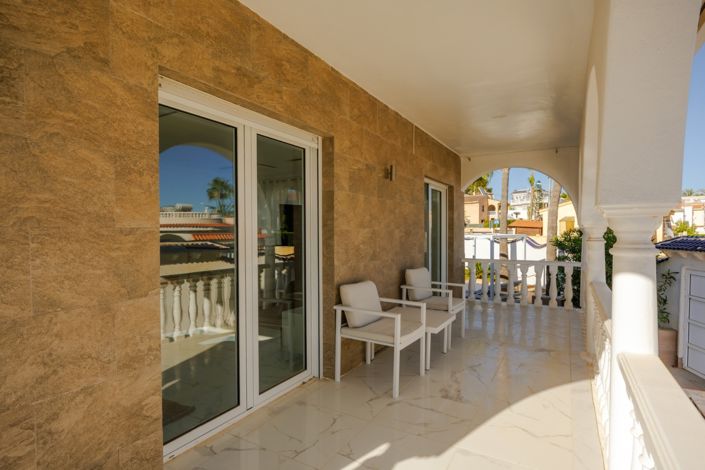 Image No.31-5 Bed Villa for sale