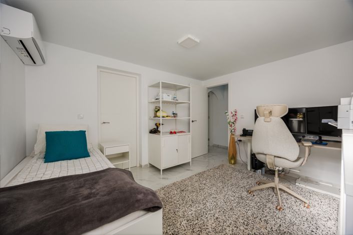 Image No.46-5 Bed Villa for sale