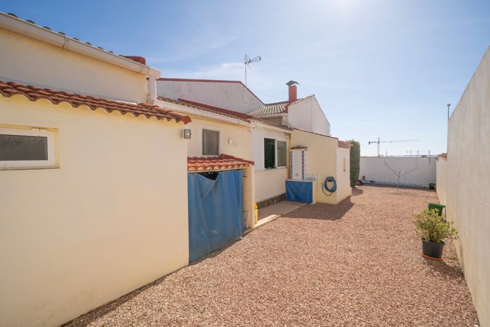 Image No.28-4 Bed Villa for sale